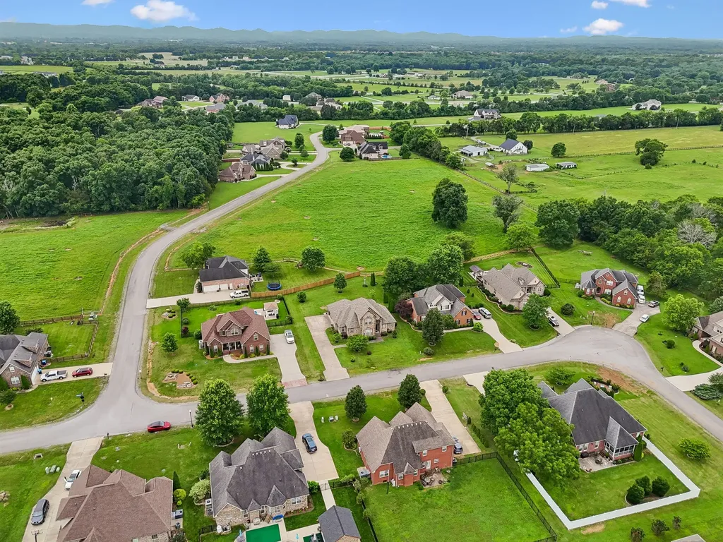 4228 Thoroughbred Lane Murfreesboro TN 37127