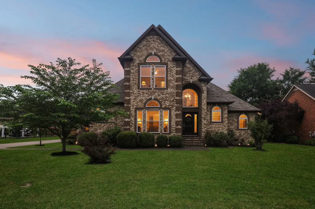 4228 Thoroughbred Lane Murfreesboro TN 37127