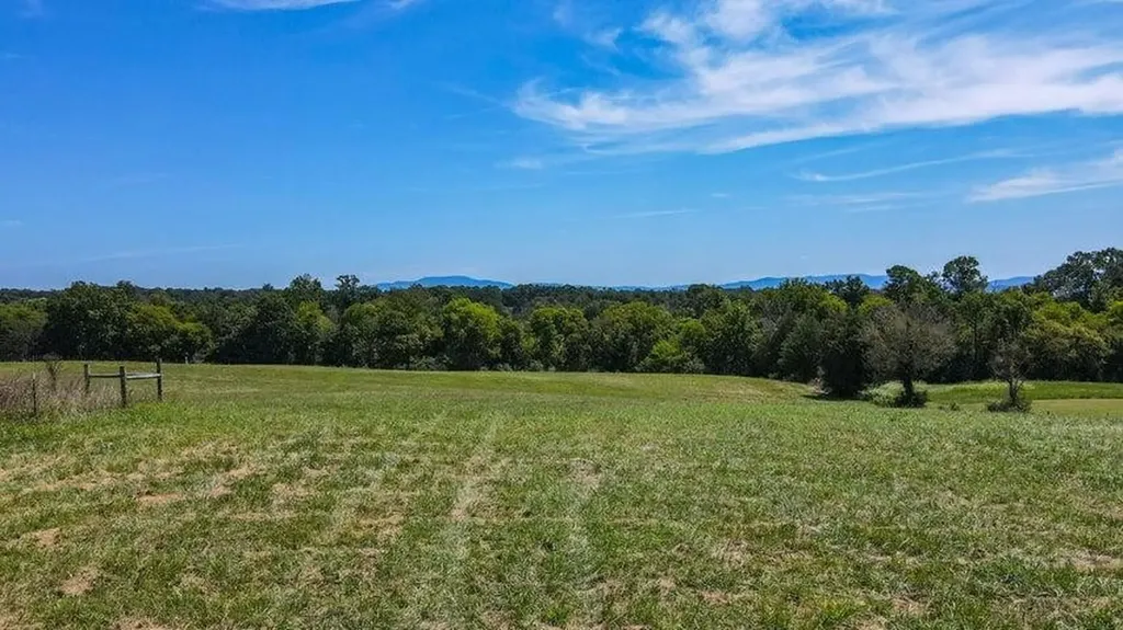 953 Cedar Springs Road, SE Cleveland TN 37323
