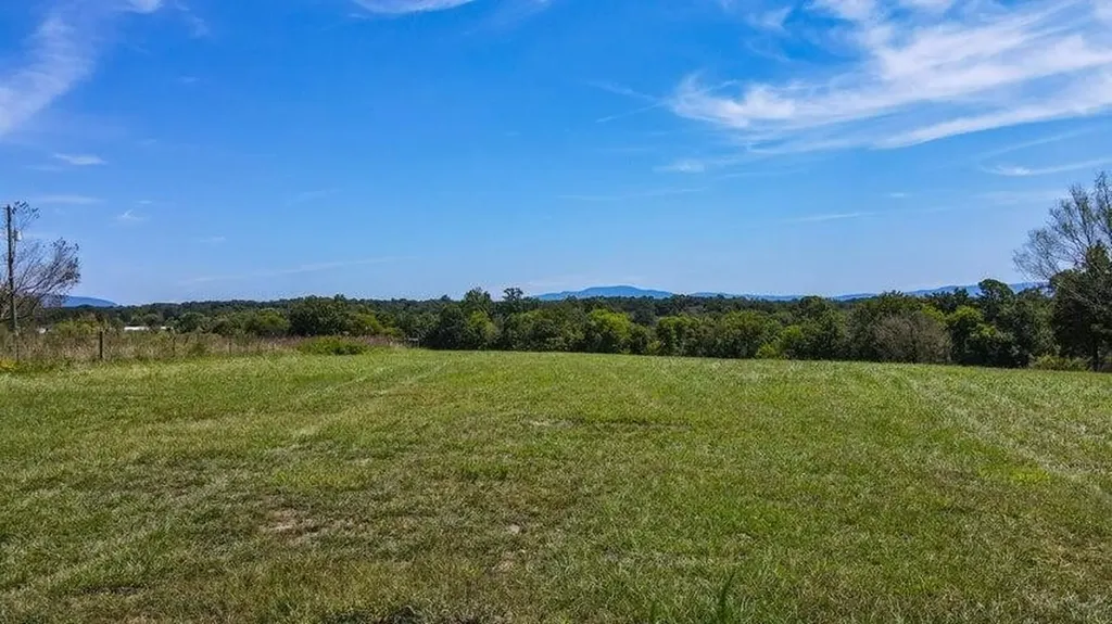 953 Cedar Springs Road, SE Cleveland TN 37323