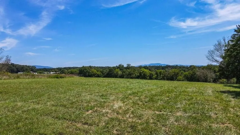 953 Cedar Springs Road, SE Cleveland TN 37323
