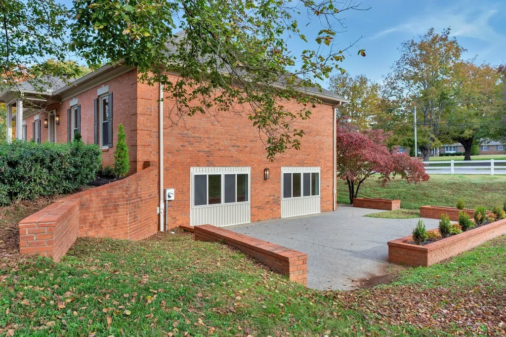 1419 Ascot Close Murfreesboro TN 37130