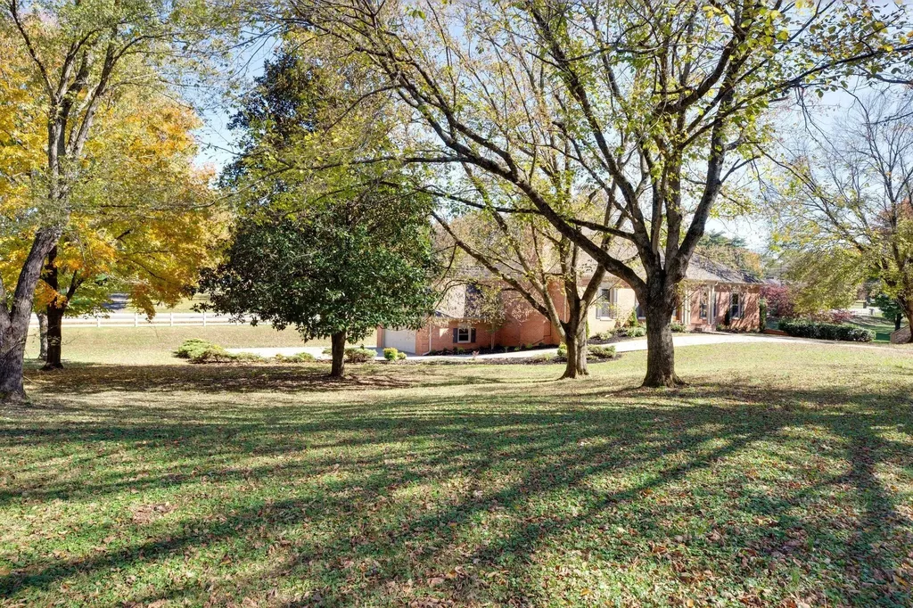 1419 Ascot Close Murfreesboro TN 37130