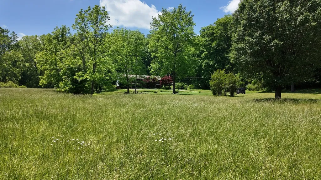1000 Sendero Bad Dickson TN 37055