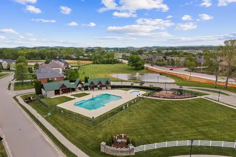 1610 Fair House Road Spring Hill TN 37174