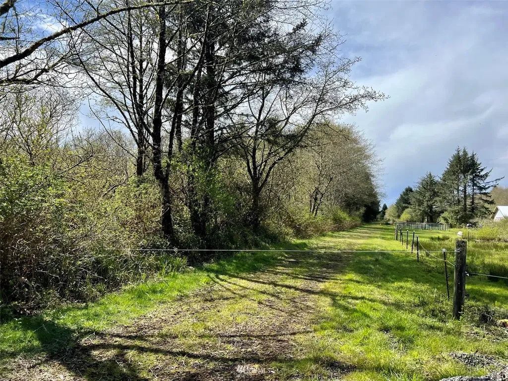 30 S State Route 105 Grayland WA 98547