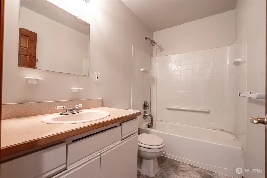 732 Satsop Road W Montesano WA 98563