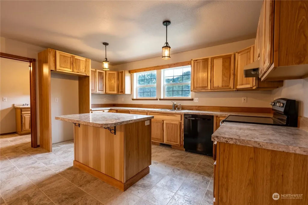 732 Satsop Road W Montesano WA 98563