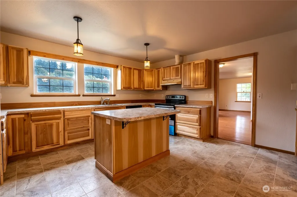 732 Satsop Road W Montesano WA 98563