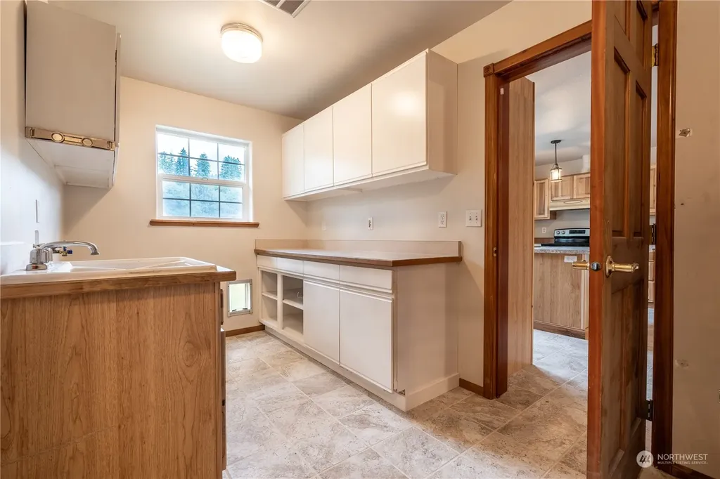 732 Satsop Road W Montesano WA 98563