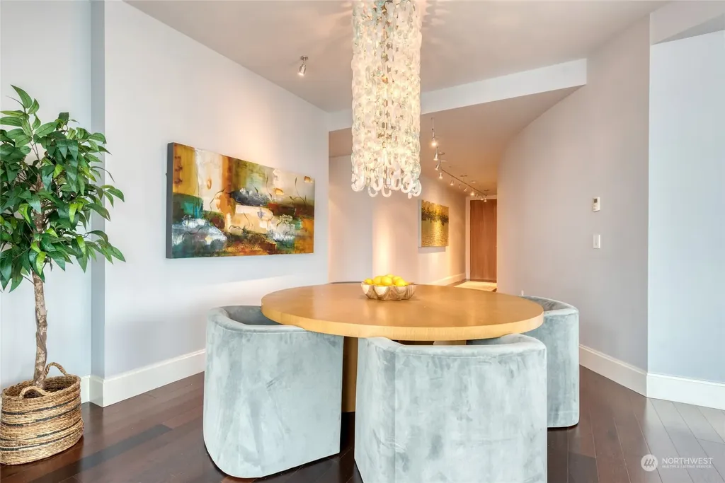 1521 2nd Avenue Seattle WA 98101