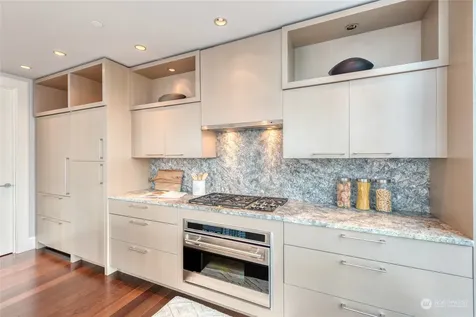 1521 2nd Avenue Seattle WA 98101