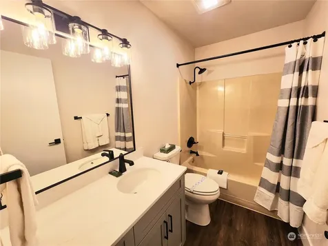 1 Lodge 638-b Manson WA 98831
