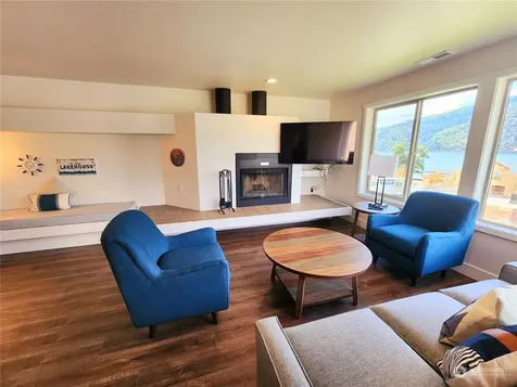 1 Lodge 638-b Manson WA 98831