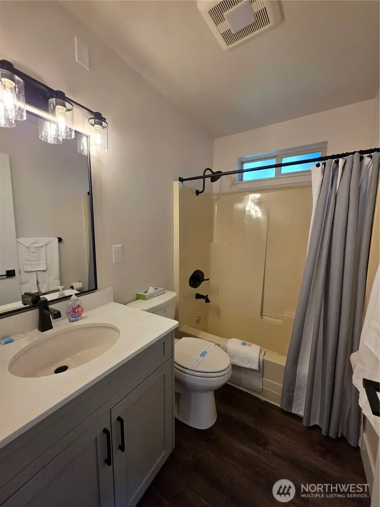 1 Lodge 630-l Manson WA 98831