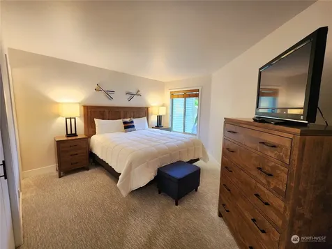 1 Lodge 615-d Manson WA 98831
