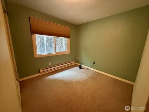 18926 5th Avenue NE Shoreline WA 98155