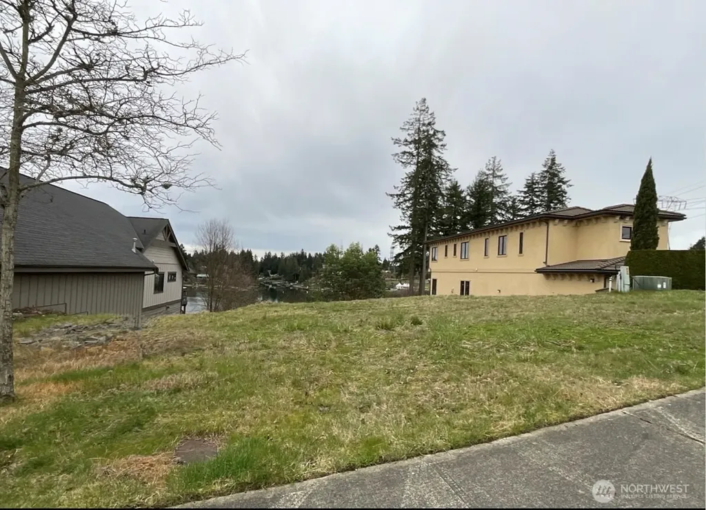 17510 16th Street Ct E Lake Tapps WA 98391