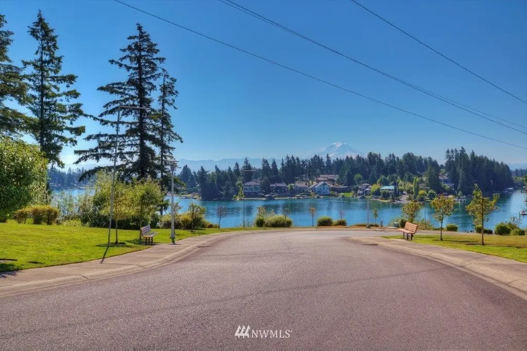 17510 16th Street Ct E Lake Tapps WA 98391