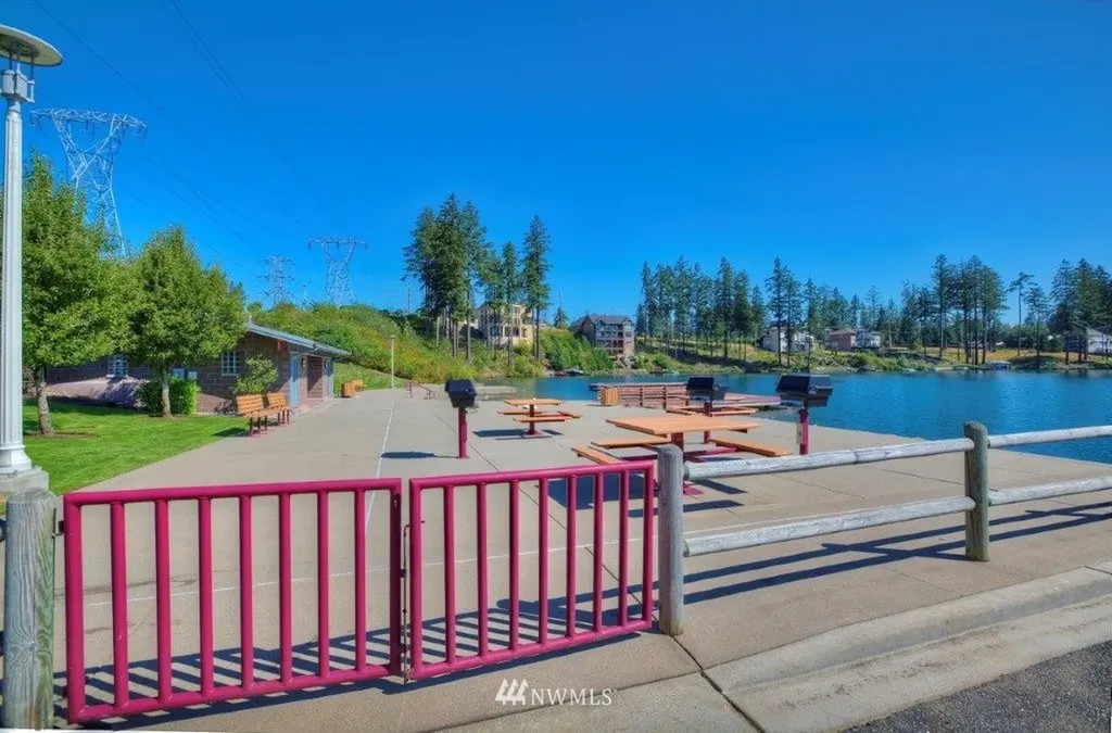 17510 16th Street Ct E Lake Tapps WA 98391