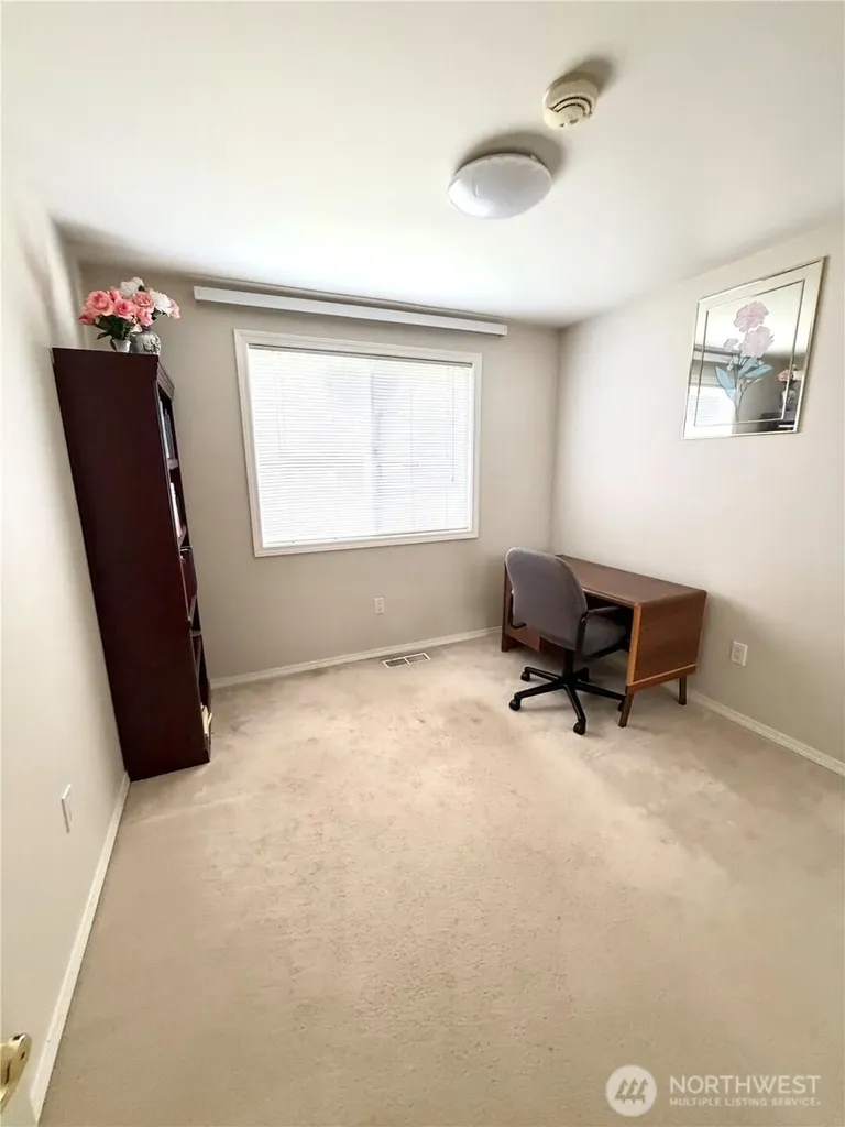 13029 SE 206 Place Kent WA 98031