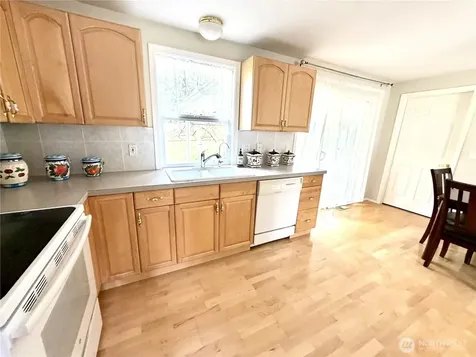 13029 SE 206 Place Kent WA 98031