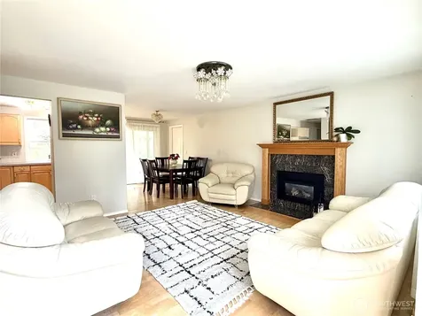 13029 SE 206 Place Kent WA 98031