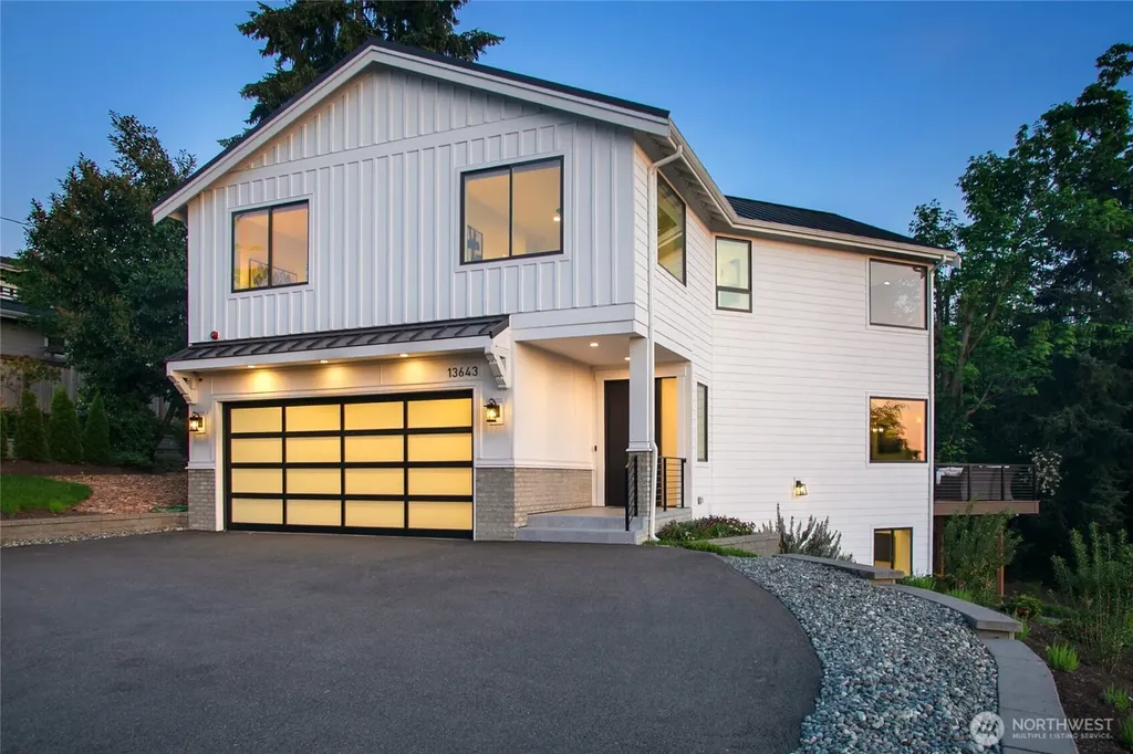 13643 10th Street SE Bellevue WA 98005