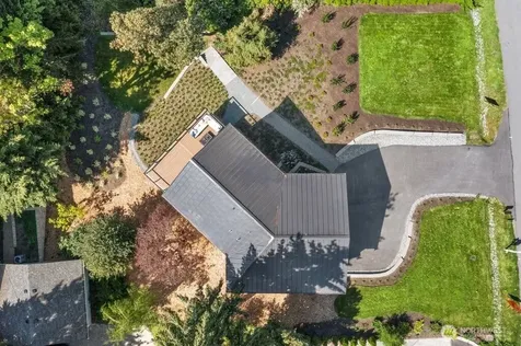 13643 10th Street SE Bellevue WA 98005