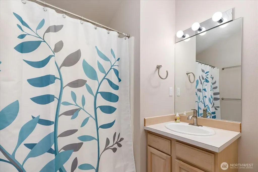 5653 Useless Bay Avenue Langley WA 98260