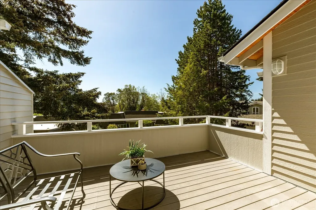 5653 Useless Bay Avenue Langley WA 98260