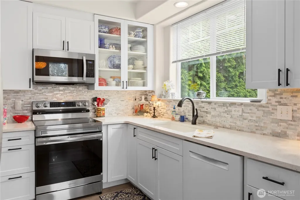 7009 196th Street SW Lynnwood WA 98036