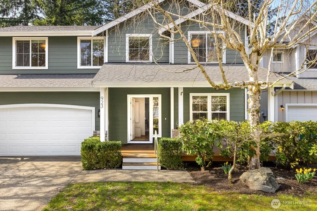 923 Sarah Ct NW Olympia WA 98502