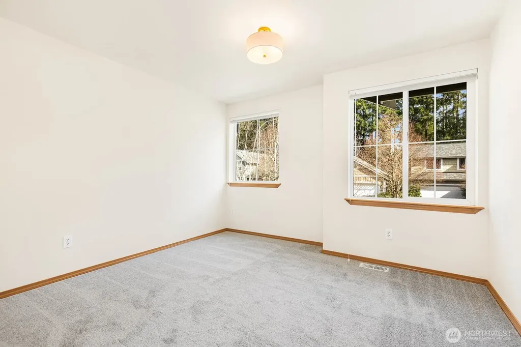 923 Sarah Ct NW Olympia WA 98502