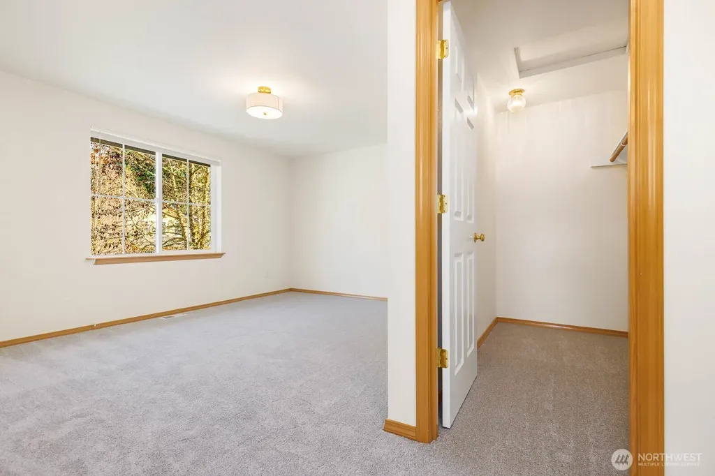 923 Sarah Ct NW Olympia WA 98502