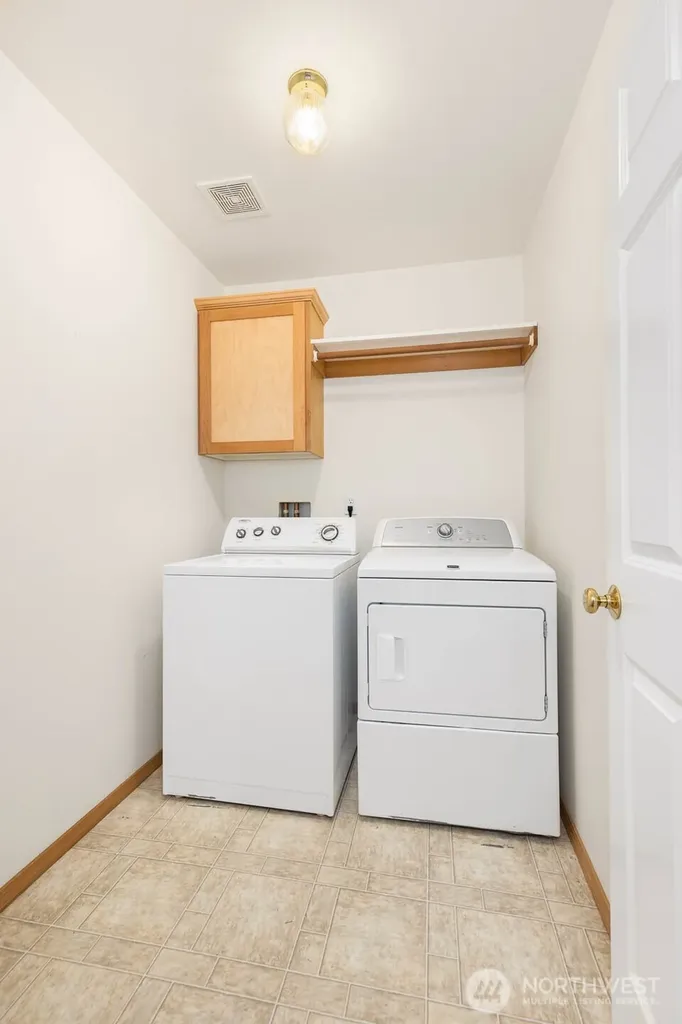 923 Sarah Ct NW Olympia WA 98502