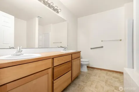923 Sarah Ct NW Olympia WA 98502
