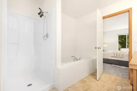 923 Sarah Ct NW Olympia WA 98502