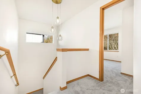 923 Sarah Ct NW Olympia WA 98502