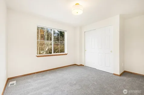 923 Sarah Ct NW Olympia WA 98502