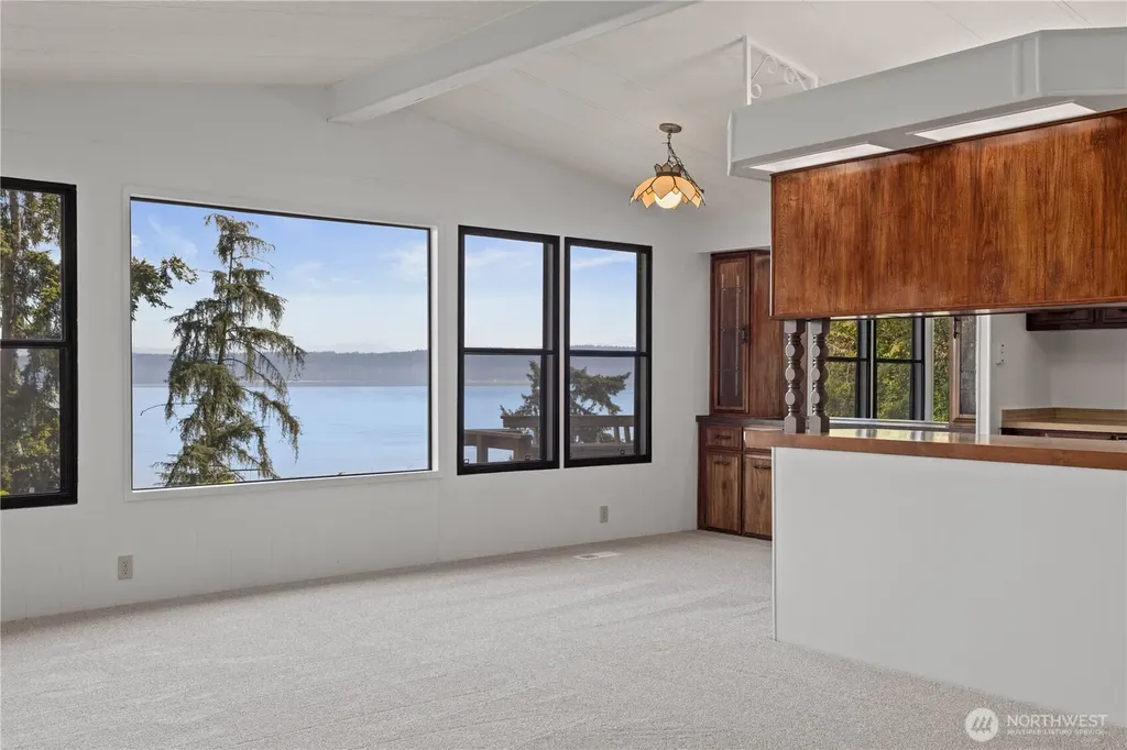 2659 S East Camano Drive Camano Island WA 98282