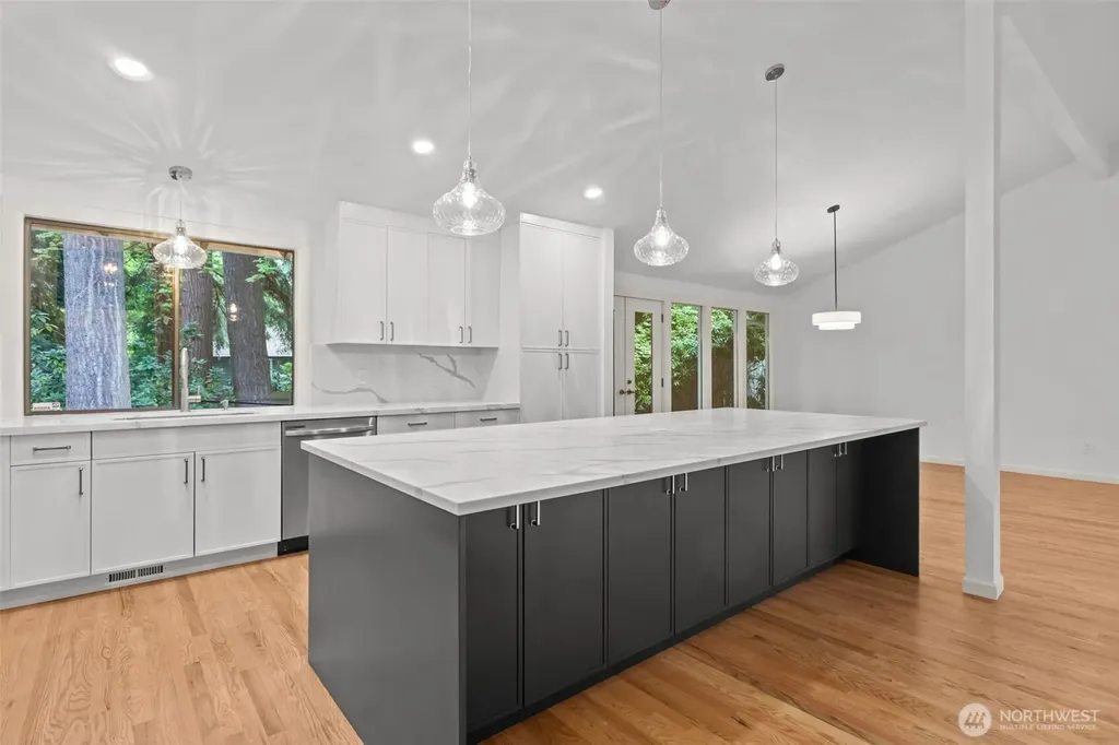 16438 SE 22nd Street Bellevue WA 98008