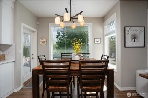 2103 13th Street SW Puyallup WA 98371