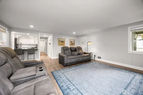 5333 Bercot Road Freeland WA 98249