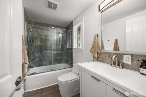 5333 Bercot Road Freeland WA 98249