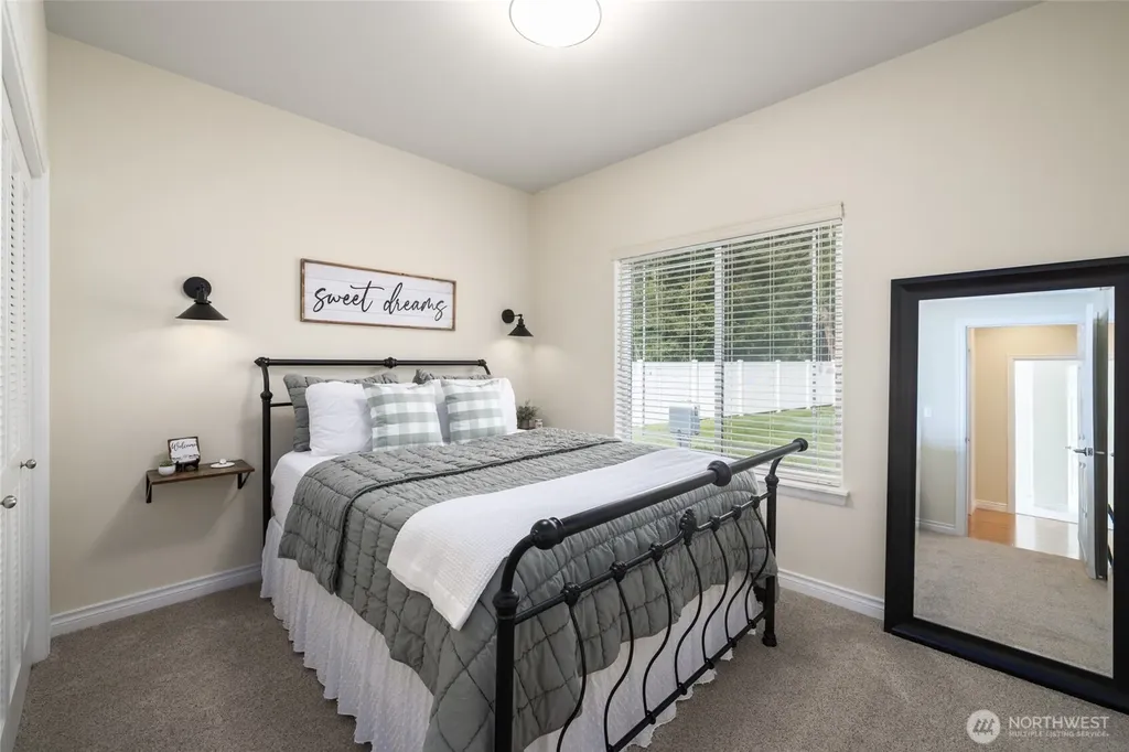 13837 Bay View Road Mount Vernon WA 98273