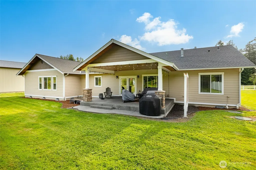 13837 Bay View Road Mount Vernon WA 98273