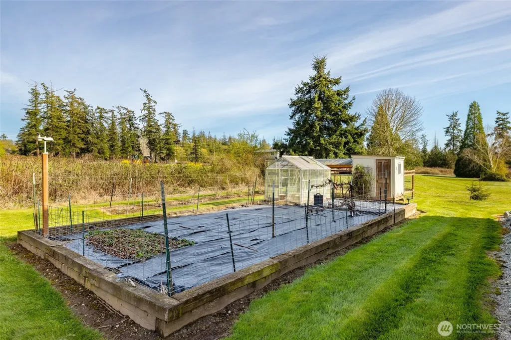 13837 Bay View Road Mount Vernon WA 98273