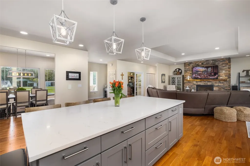 13837 Bay View Road Mount Vernon WA 98273