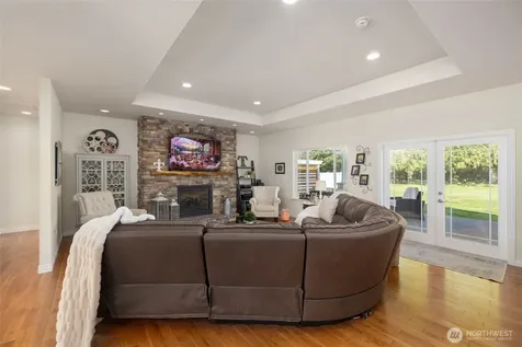 13837 Bay View Road Mount Vernon WA 98273